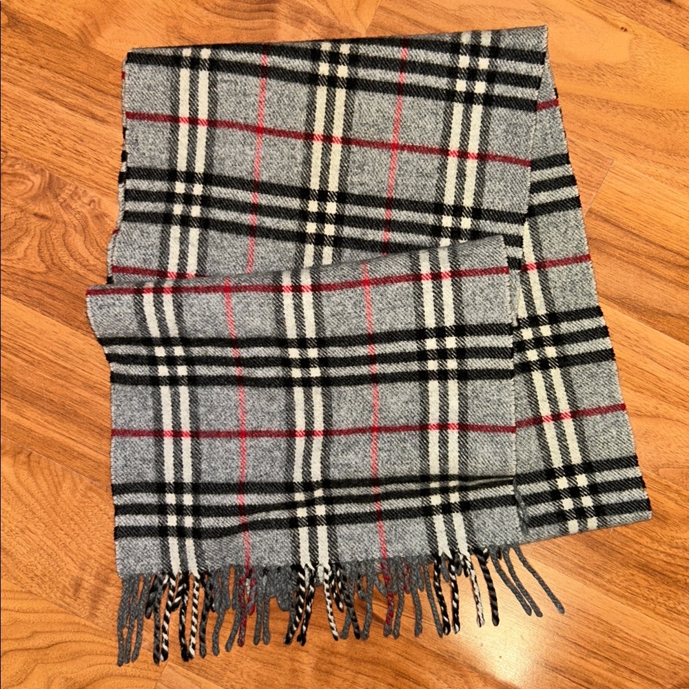Authentic Burberry Label Lambswool Scarf